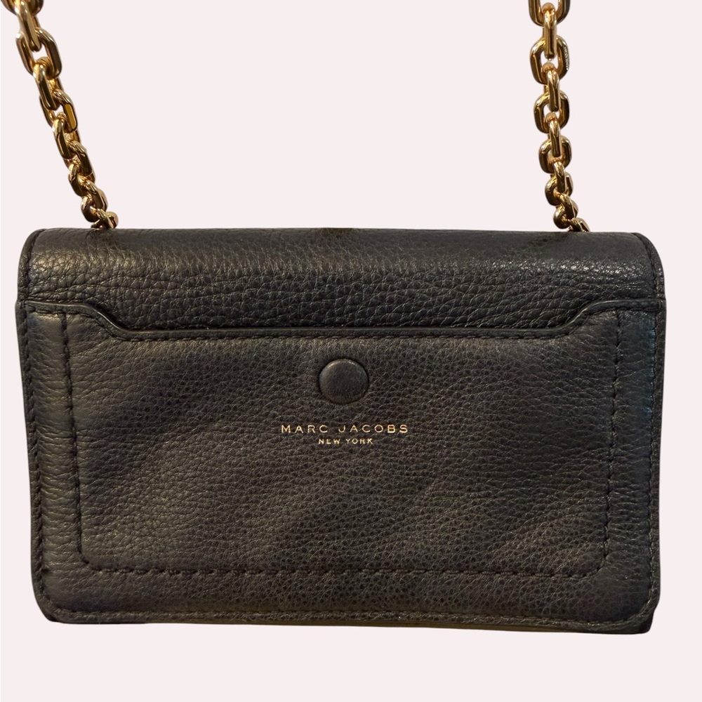 Marc Jacobs Empire City Black Pebbled Leather Crossbody with Gold Chain EUC - Picture 4 of 12